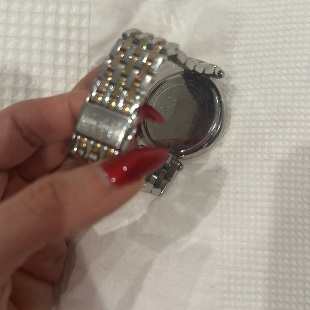 Michael Kors watch - Picture 5 of 5